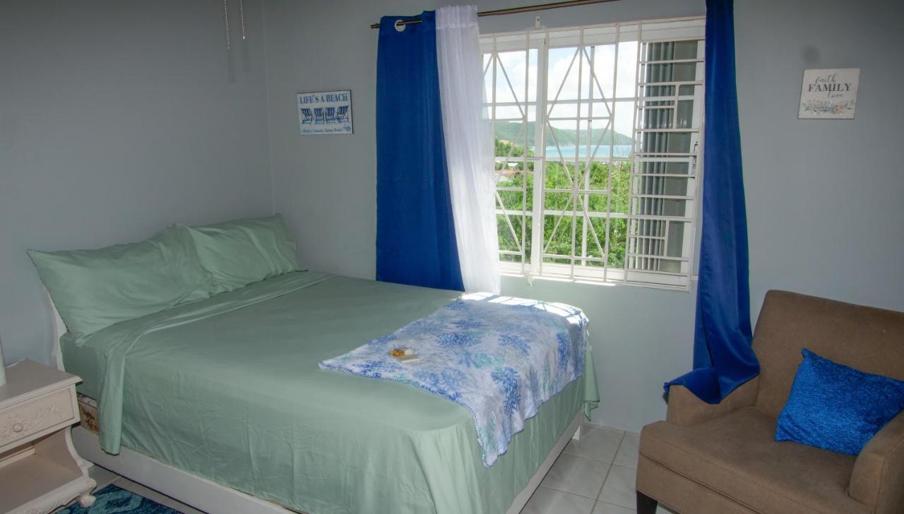 876 Ja Oasis & Homestay - By Kingston Airport Kültér fotó